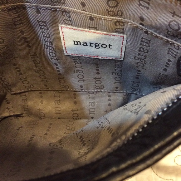 Margot New York Crossbody - Picture 2 of 7